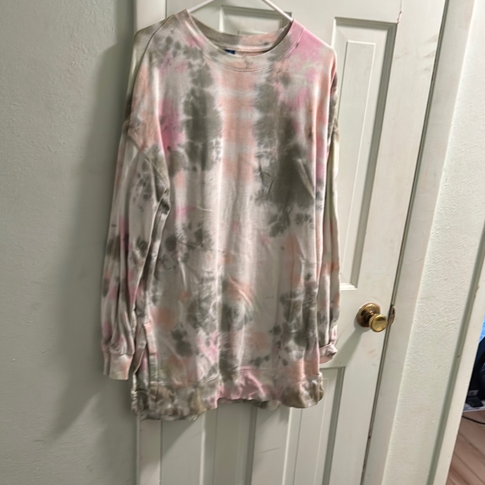 Tie-Dye Long Sleeve Shirt